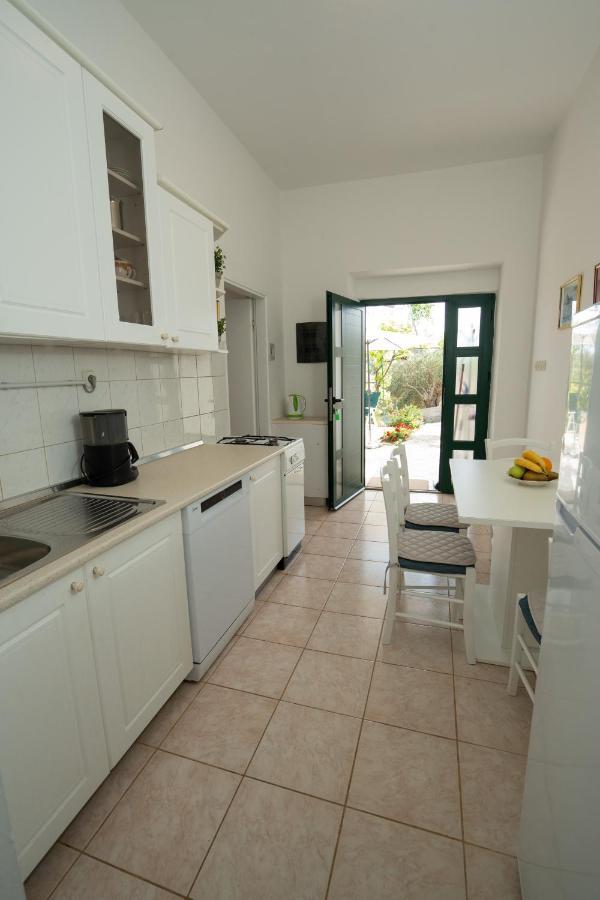 Apartmán Kuca Za Odmor Denona Borovići Exteriér fotografie