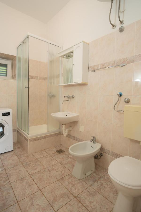 Apartmán Kuca Za Odmor Denona Borovići Exteriér fotografie
