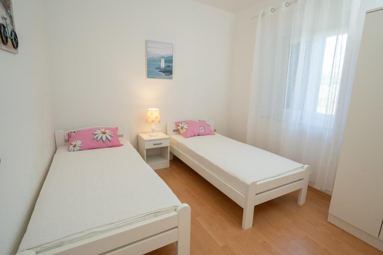 Apartmán Kuca Za Odmor Denona Borovići Exteriér fotografie