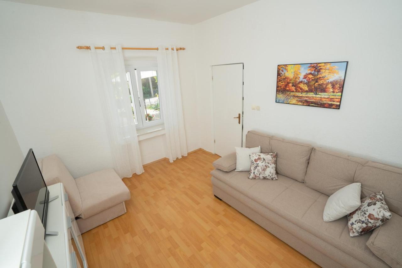 Apartmán Kuca Za Odmor Denona Borovići Exteriér fotografie